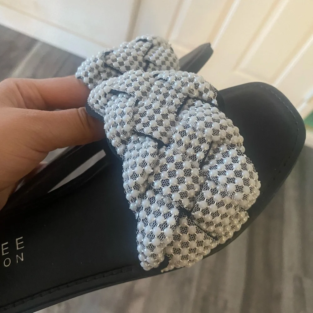 New Journee Collection Women's Railey Comfort Foam Slip On Slide Flat S… - Picture 8 of 9